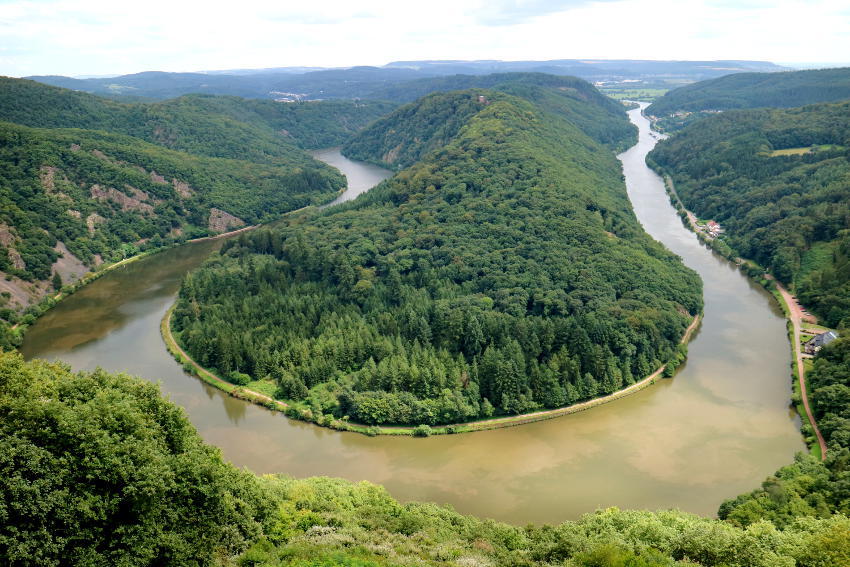 Saarschleife Aussichtspunkt Cloef Baumwipfelpfad - Reislegende.nl