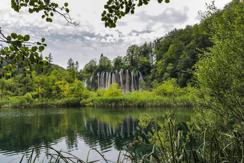 Plitvice meren tips: bezoek deze prachtige plek in Kroatië - Reislegende.nl