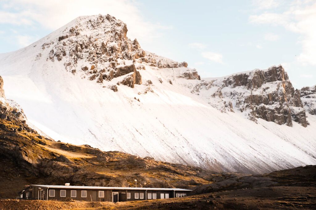 Viking Cafe accommodatie Stokksnes Hofn IJsland zuidkust - Reislegende.nl