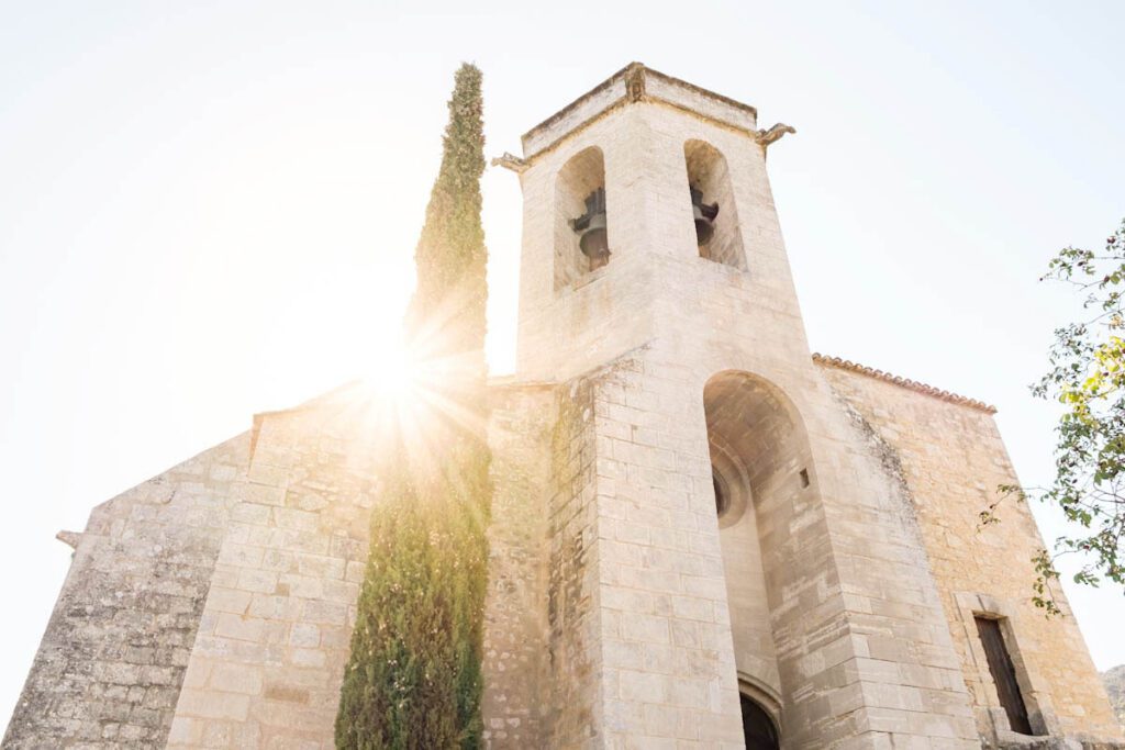 Eglise Notre Dame Dalidon Oppede le vieux Vaucluse mooiste dorpen Luberon Provence - Reislegende.nl