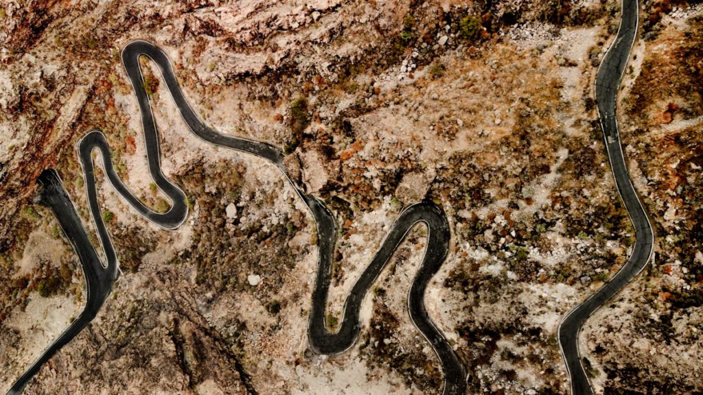 Gevaarlijke wegen Gran Canaria binnenland GC-606 haarspeldbochten - Reislegende.nl