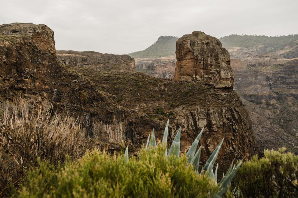 Gran Canaria binnenland bezienswaardigheden Risco Palmes indrukwekkende rotsen - Reislegende.nl