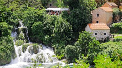 De prachtige watervallen in National Park Krka - Reislegende.nl