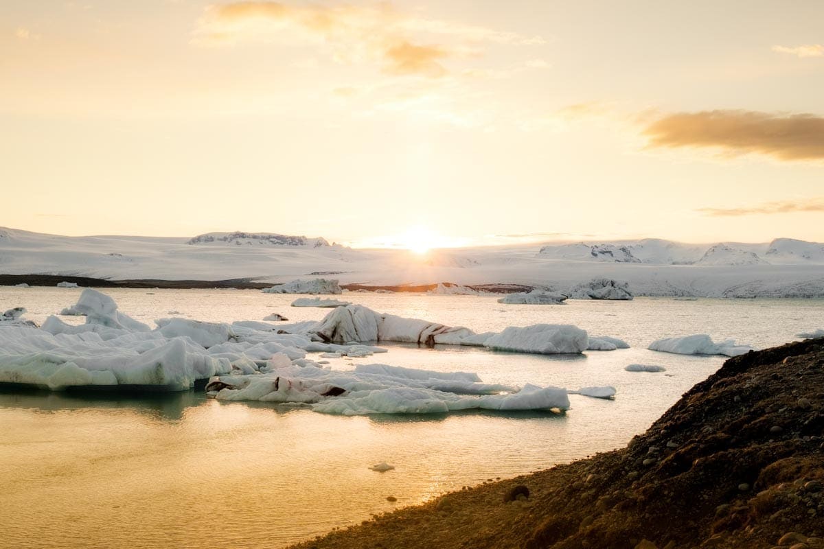 Jokulsarlon zonsondergang tips in het zuiden van IJsland - Reislegende.nl