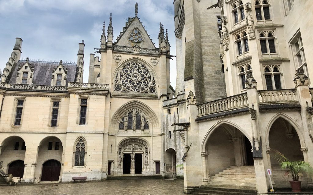 Sprookjesachtig: kasteel van Pierrefonds in noorden van Frankrijk - Reislegende.nl