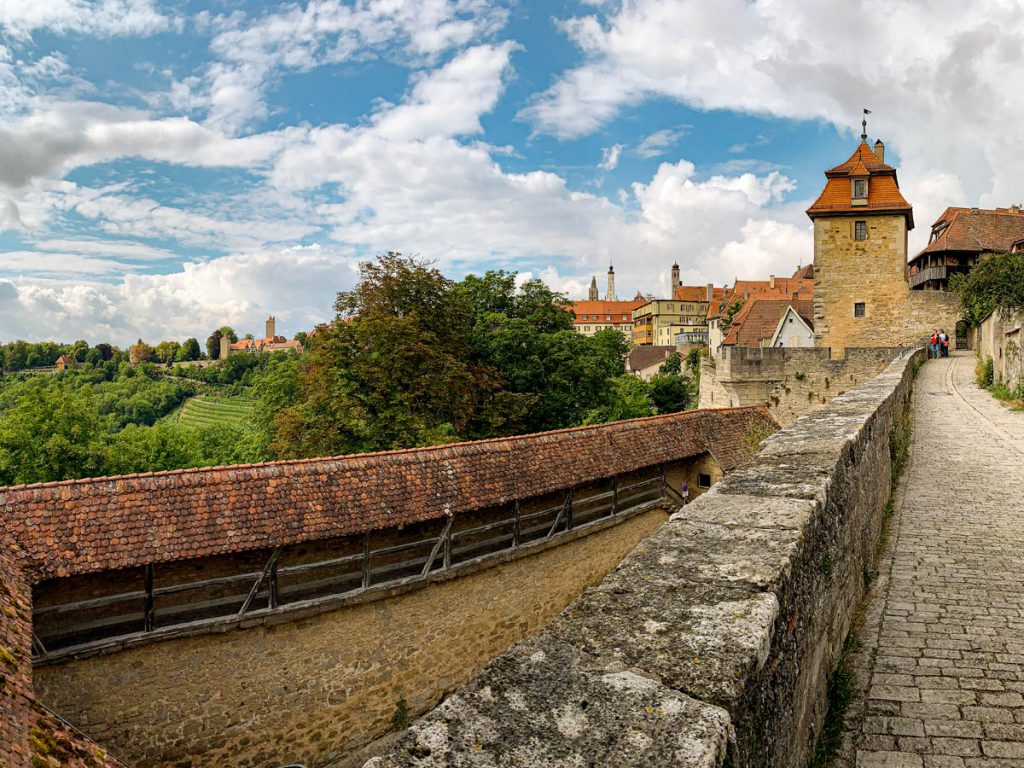 Kobolzeller Tor Bezienswaardigheden in Rothenburg ob der Tauber Romantische Strasse Duitsland - Reislegende.nl