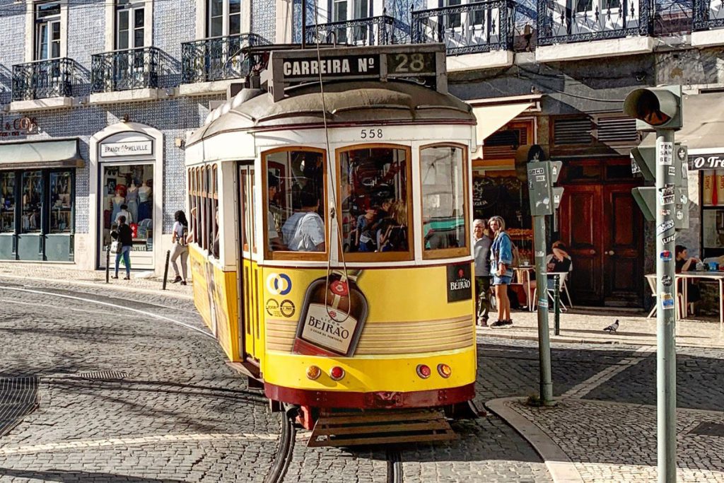 Lissabon stadswandeling door de leukste wijken - Reislegende.nl