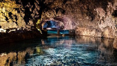 São Vicente Caves op Madeira, door lava uitgesleten gangen - Reislegende.nl