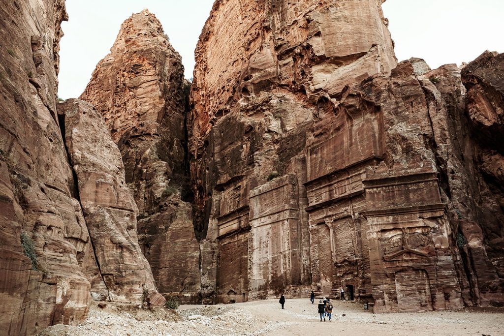 Street of Facades - Tips voor een bezoek aan Petra, wereldwonder in Jordanië - Reislegende.nl