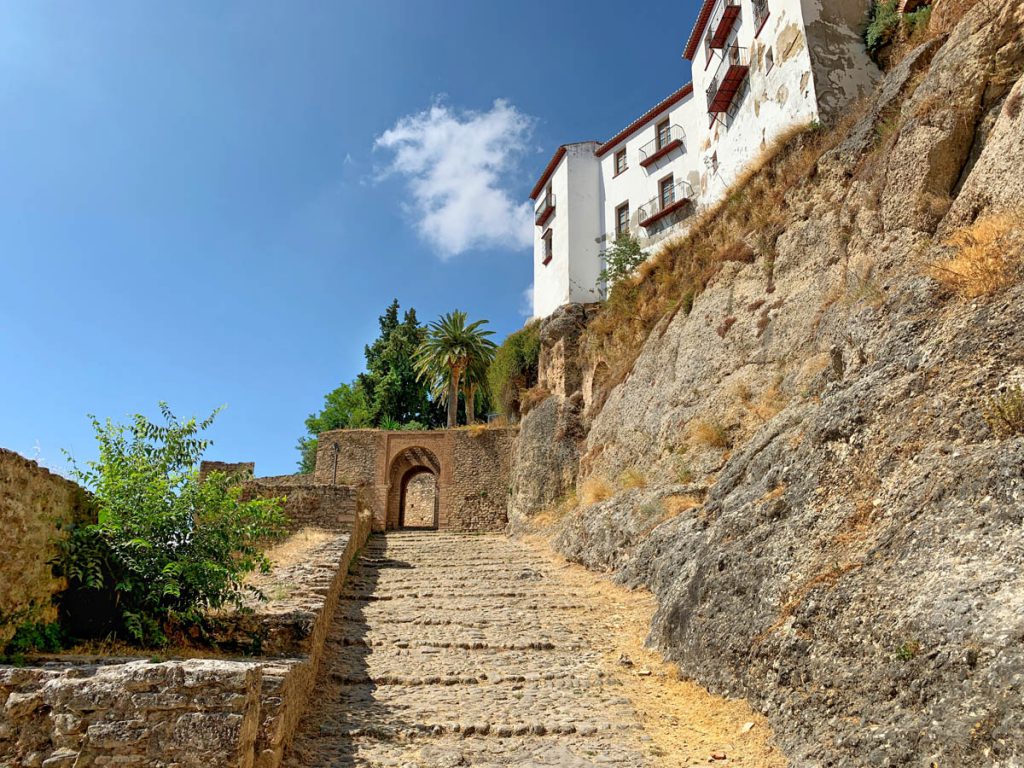 Puerta de la Cijara - Wandelroute langs 22 Ronda bezienswaardigheden - Reislegende.nl