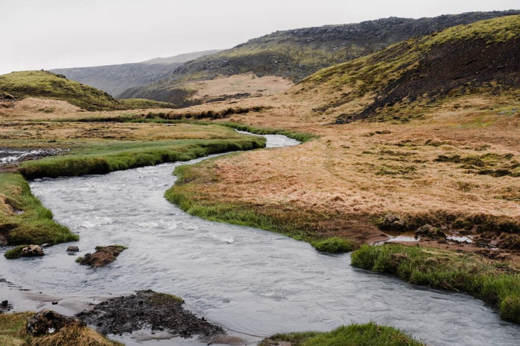 Reykjadalur Hot Springs hike IJsland - Reislegende.nl