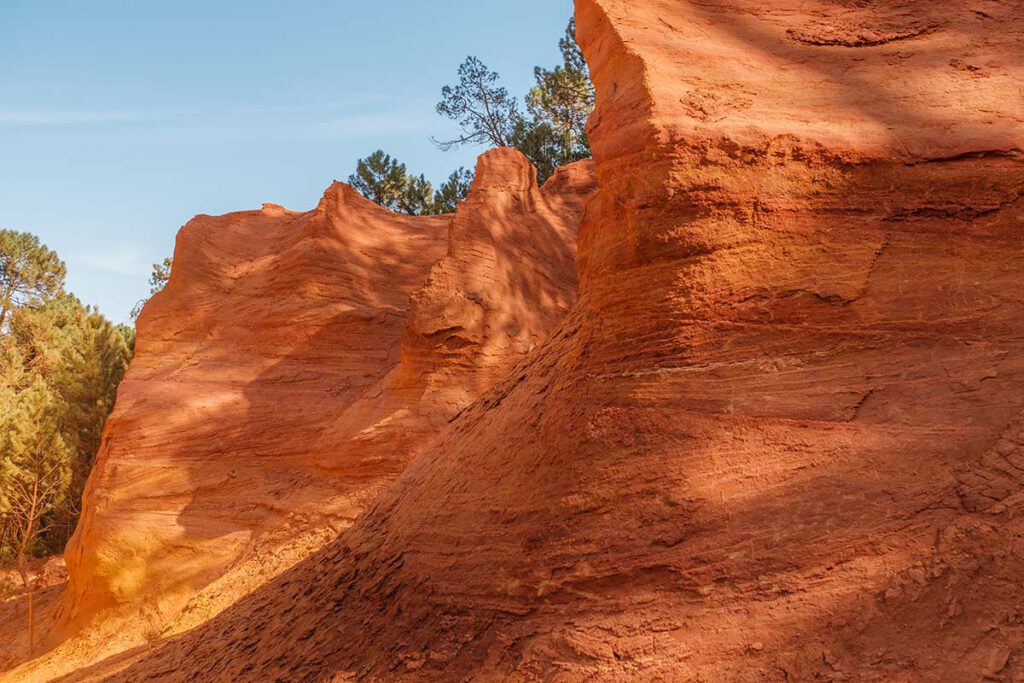 Le Sentier des Ocres, French Colorado Provencal in Roussillon - Reislegende.nl