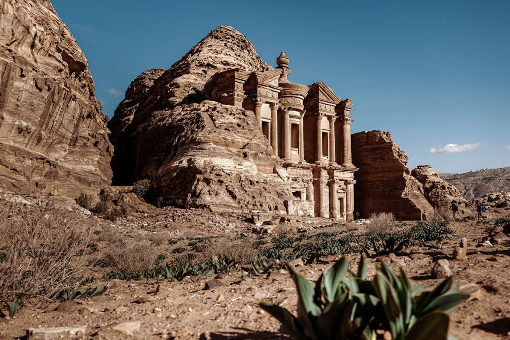 Via de backdoor trail naar Petra in Jordanië - Reislegende.nl