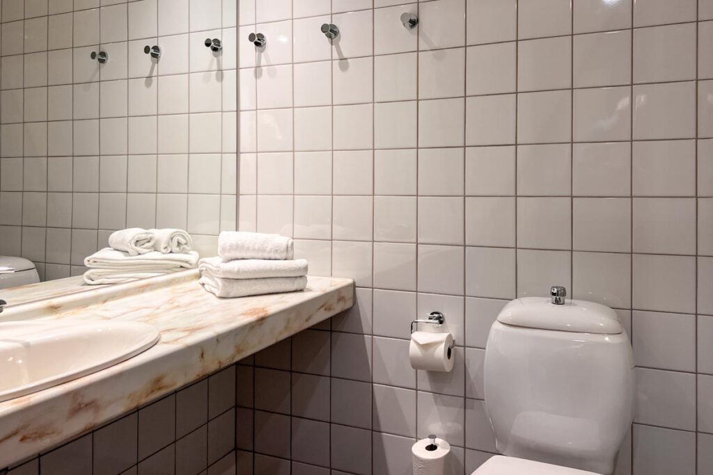 Tyrifjord Hotell badkamer in zuiden van Noorwegen - Reislegende.nl