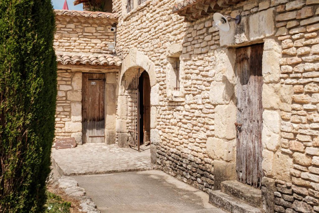 Vaucluse olijfolie proeven en kopen in Luberon Provence Moulin du Clos des Jeannons - Reislegende.nl