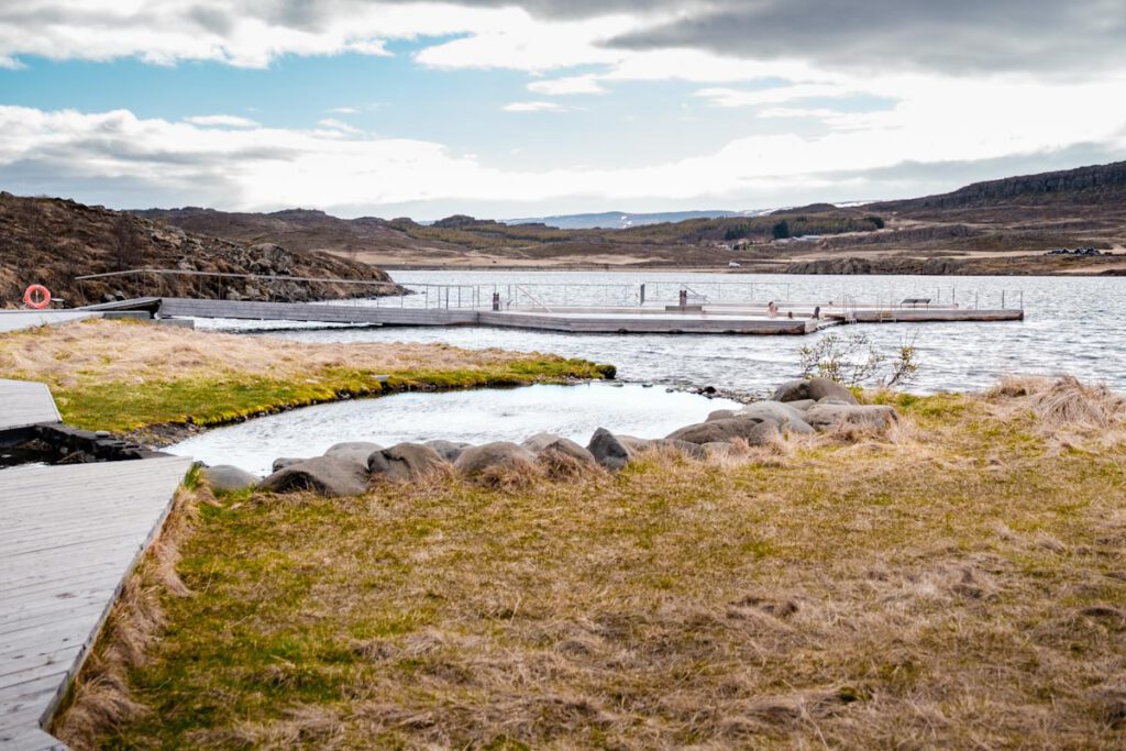 Vök Baths thermale baden Egilsstadir Oost-IJsland - Reislegende.nl