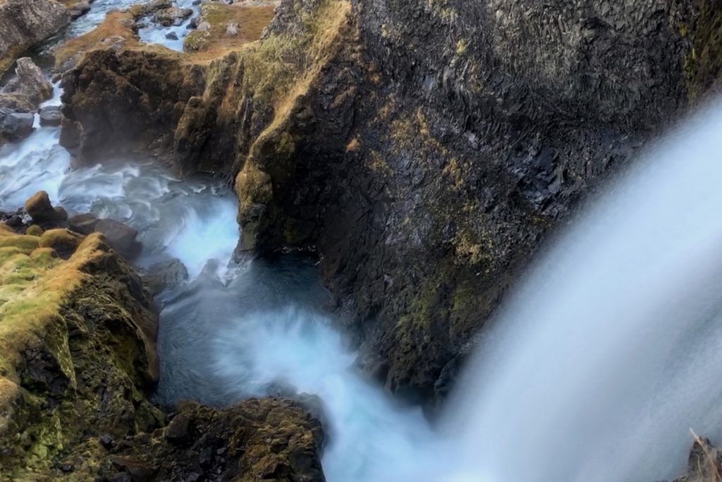 Watervallen onderaan de Dynjandi Westfjorden Reislegende - Reislegende.nl