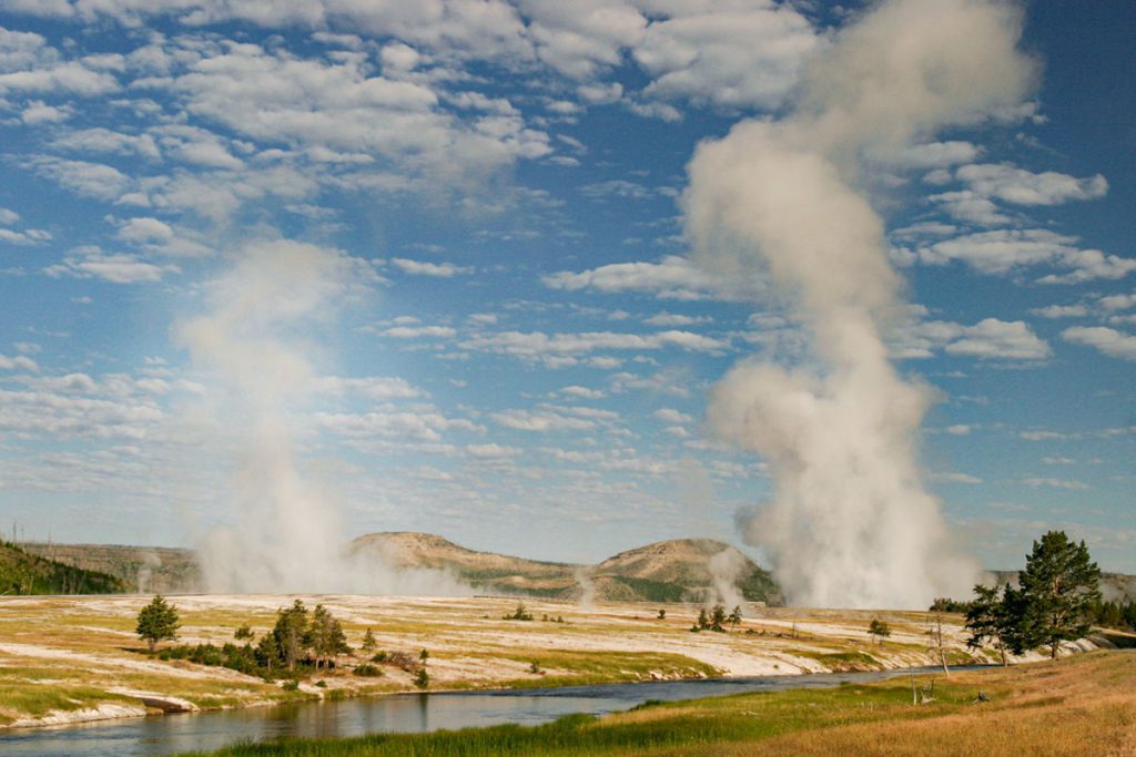 Midway Geyser Basin in Yellowstone - Yellowstone National Park: 10x wat je niet mag missen - Reislegende.nl