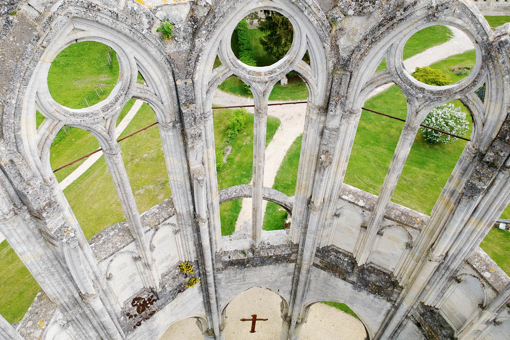 Terug in de tijd: Abbaye Notre-Dame d'Ourscamp in het Franse Picardië - Reislegende.nl