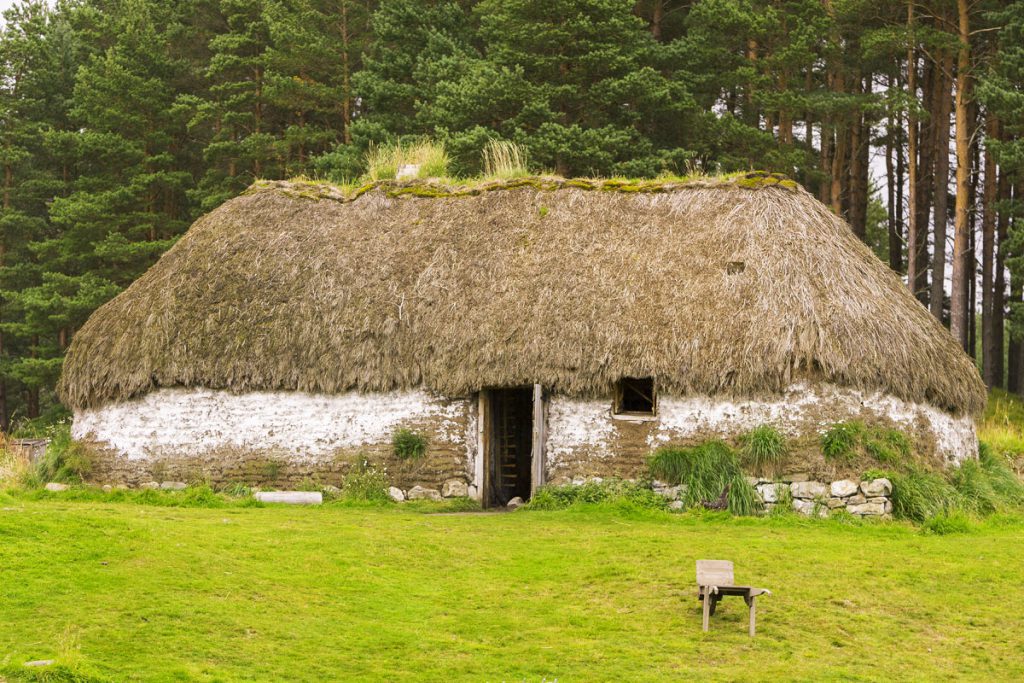 Highland Folk Museum - Outlander filmlocaties - Reislegende.nl