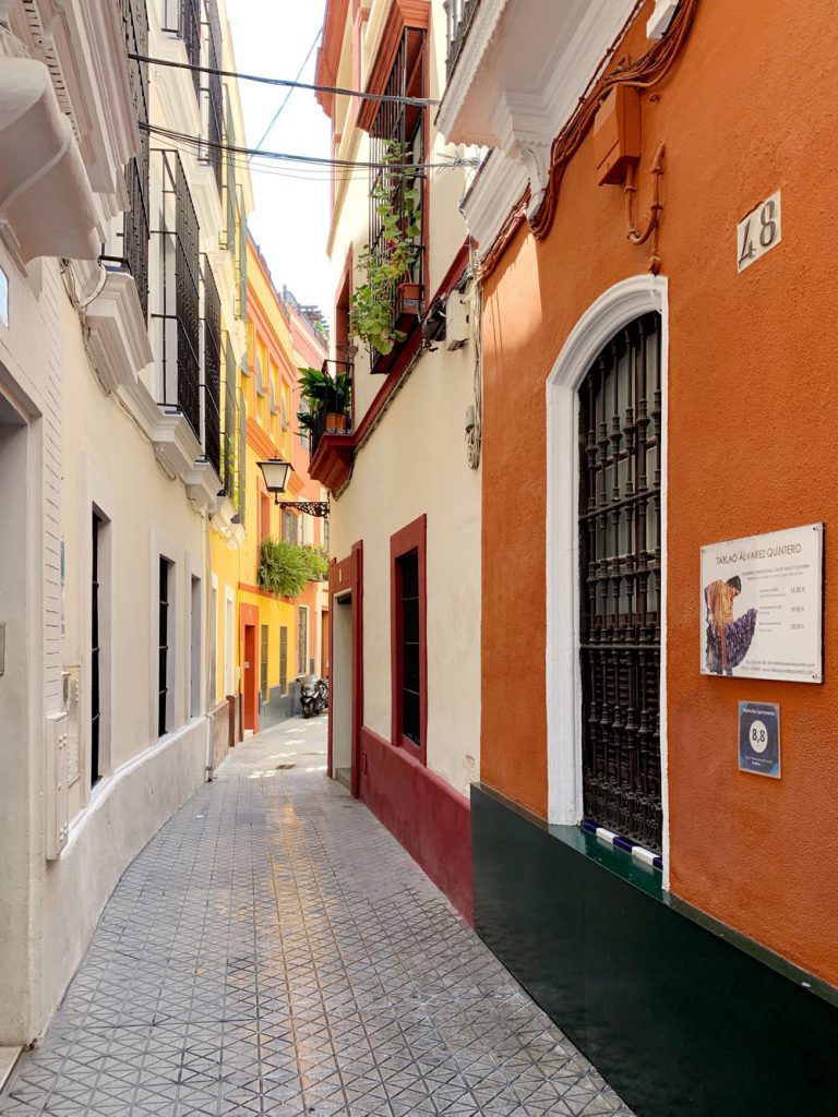 Barrio de Santa Cruz - Sevilla tips: 15 dingen om te doen en te zien - Reislegende.nl