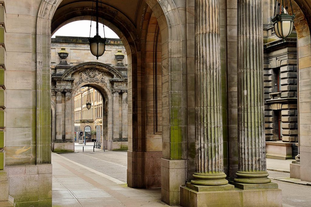 Glasgow City Chambers, John Street, Outlander filmlocatie - Reislegende.nl