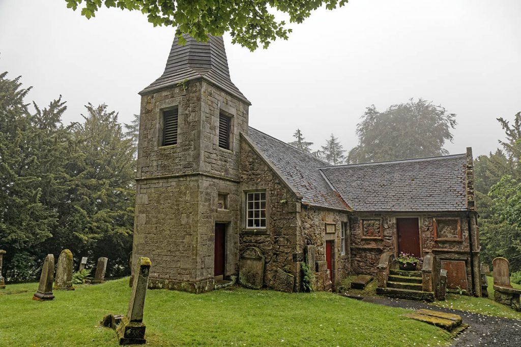 Glencorse Old Kirk - Bezoek deze Outlander filmlocaties in Schotland - Reislegende.nl