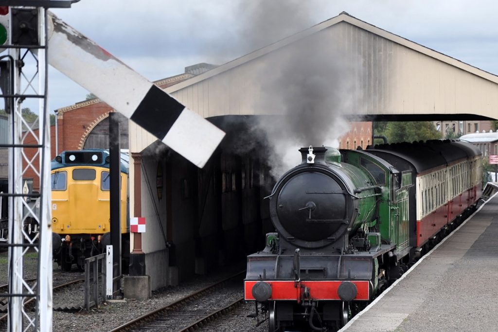 Bo'ness & Kinneil Railway - Bezoek deze Outlander filmlocaties in Schotland - Reislegende.nl