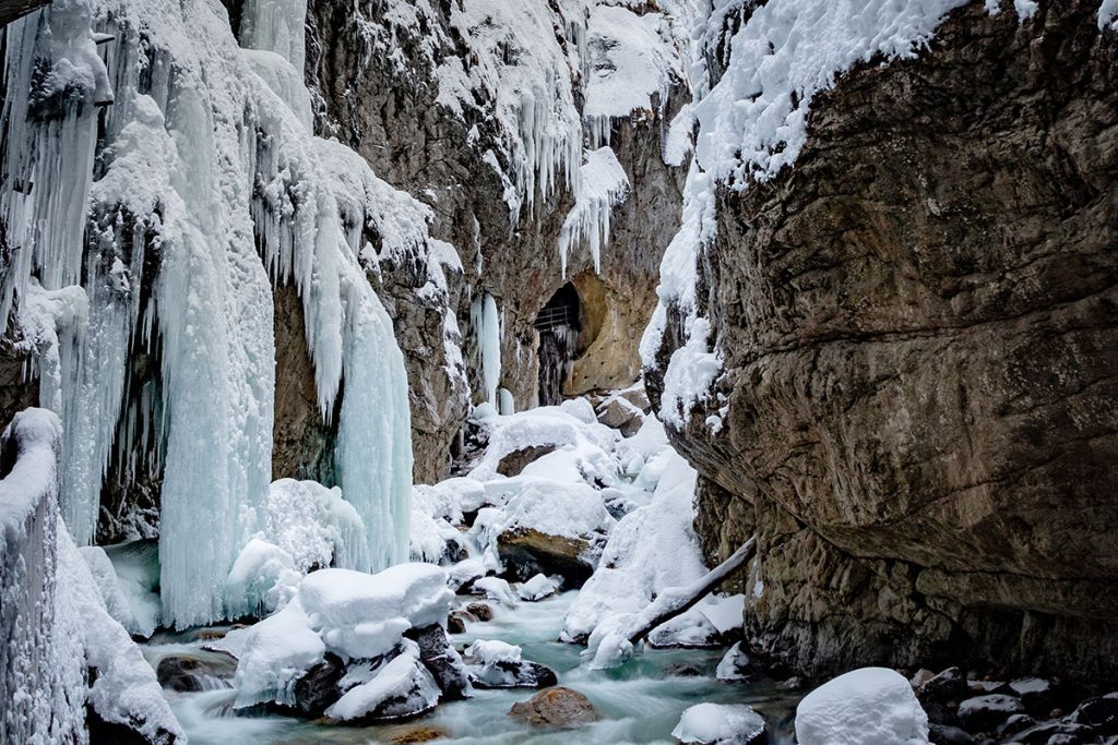 Wandelen door de Partnachklamm, must do in Beieren - Reislegende.nl