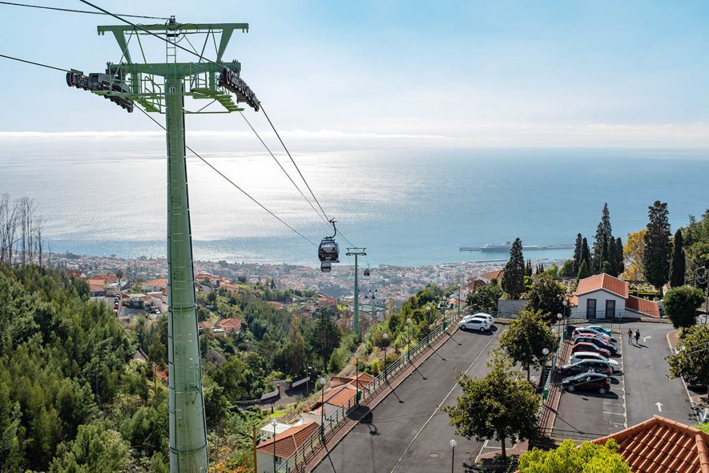 Kabelbaan Funchal - 19x wat te doen op Madeira, bezienswaardigheden en tips - Reislegende.nl