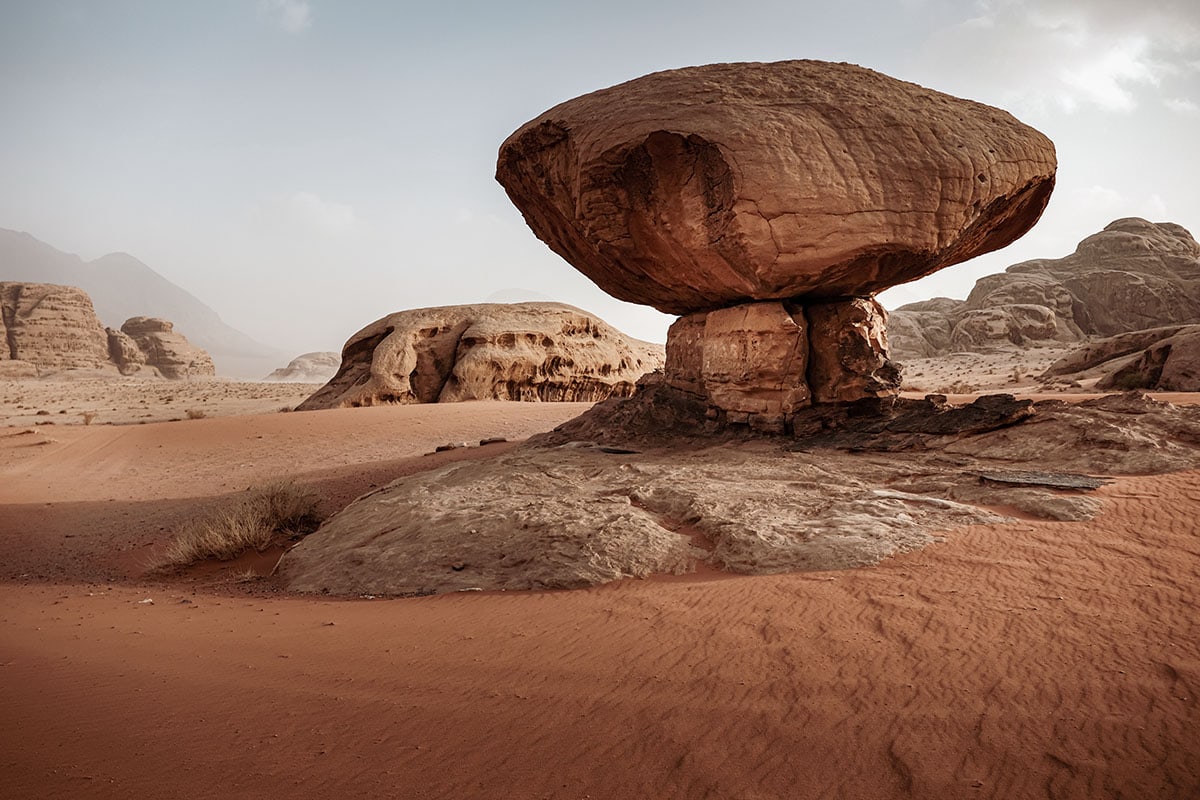 Mushroom Rock - Wadi Rum tips en bezienswaardigheden - Reislegende.nl