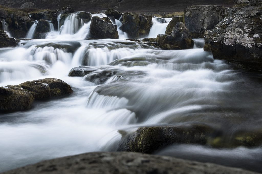 Dynjandi (Fjallfoss), mooiste waterval in de Westfjorden van IJsland - Reislegende.nl