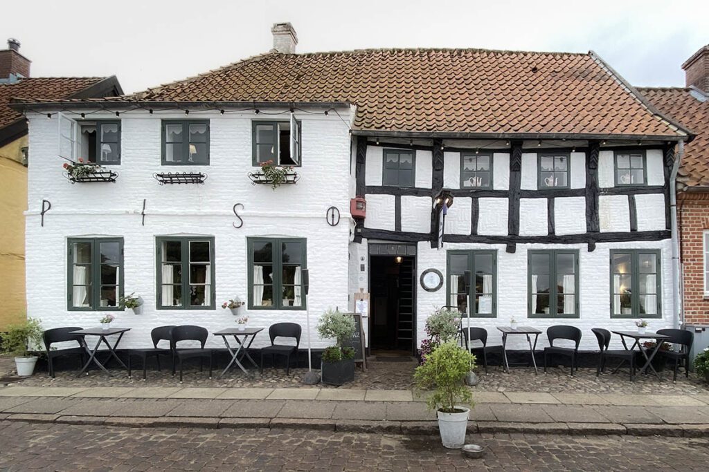 Restaurant Sælhunden - Stadswandeling door Ribe, oudste stad van Denemarken - Reislegende.nl