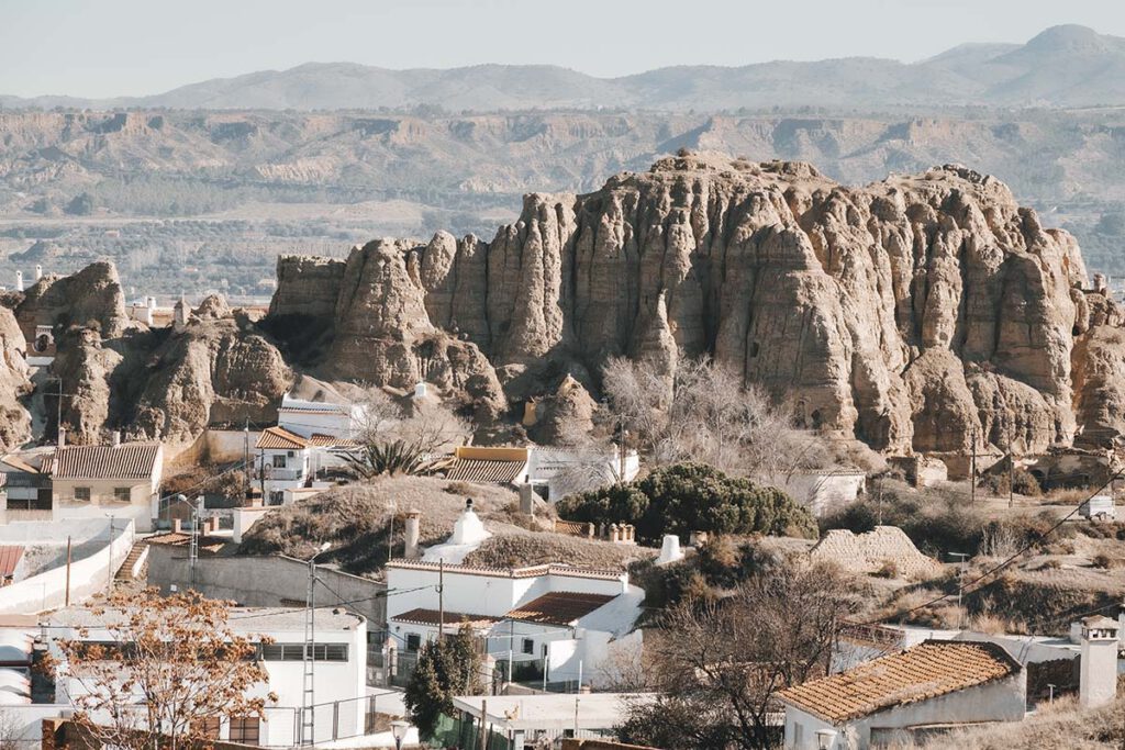 Barrio de las Cuevas, wijk met grotwoningen in Guadix - Reislegende.nl