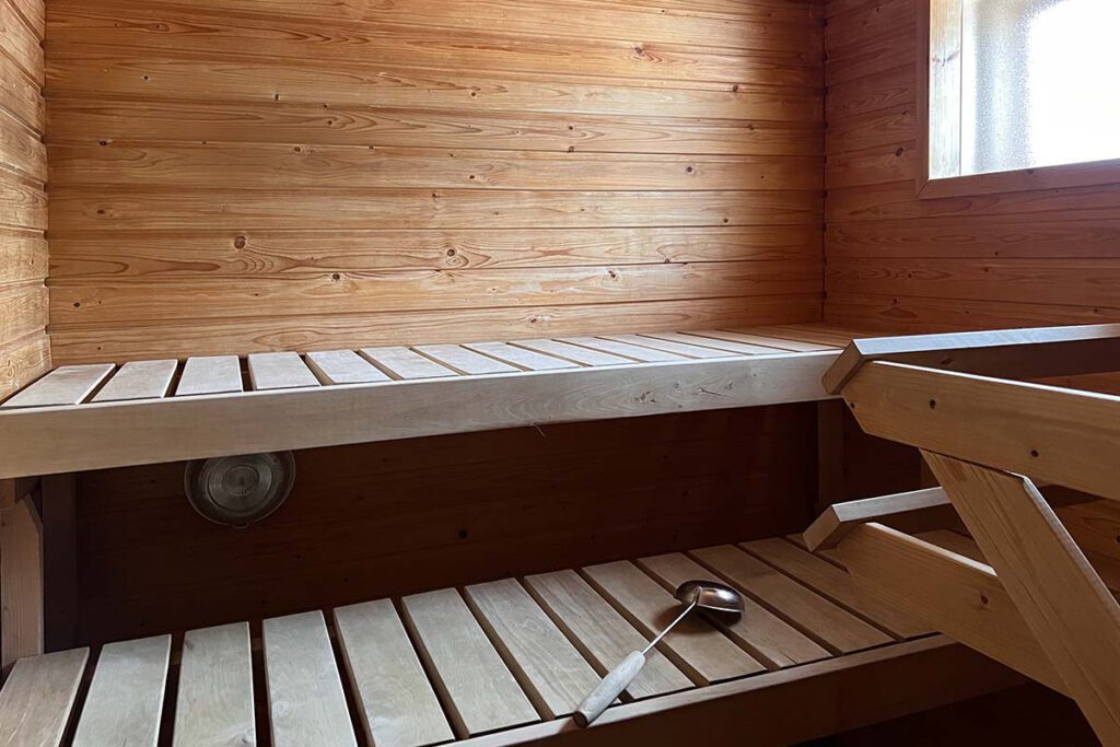 Suomen Latu Kiilopää log cabin sauna - Fell Centre Kiilopää in Saariselkä; fijne cabins boven de poolcirkel - Reislegende.nl