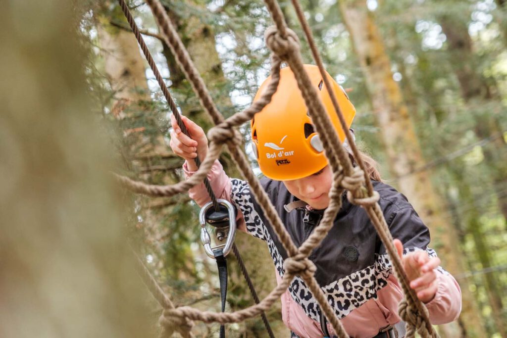 Klimmen in Bol d’Air, Bol d'Air Aventure in La Bresse, gaaf avonturenpark in de Vogezen - Reislegende.nl