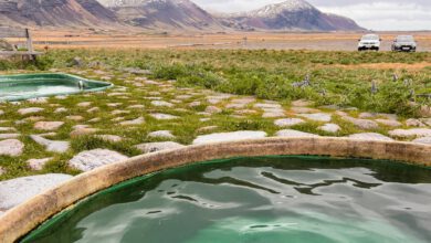 Warmwaterbronnen in Oost-IJsland Hoffell hot pools - Reislegende.nl