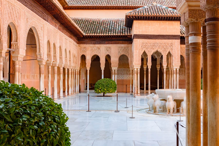 Alhambra Palace of the Lions Granada Andalusie tips - Reislegende.nl