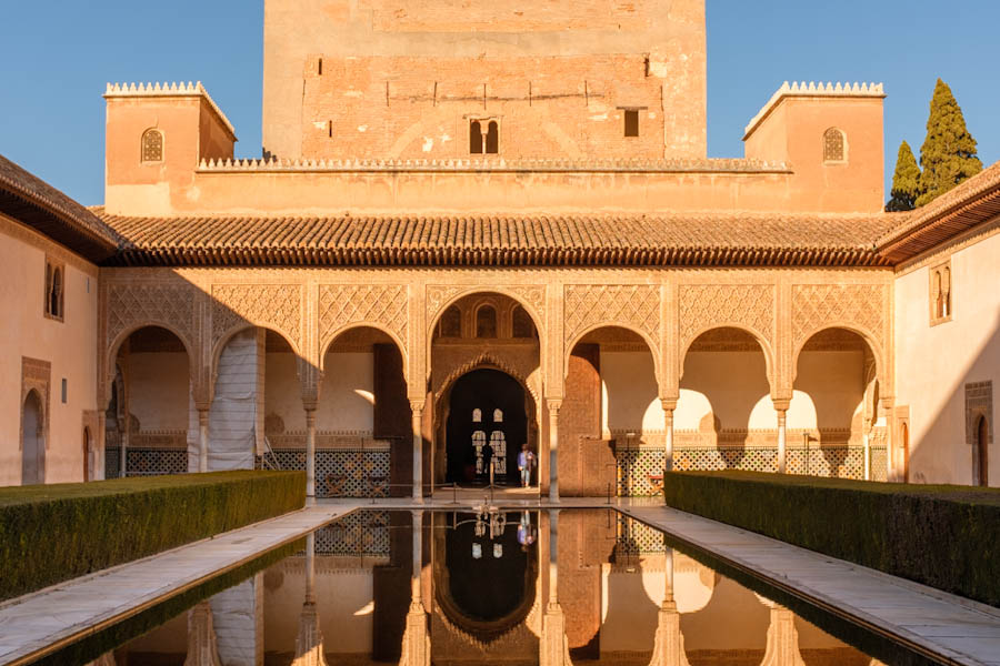 Palace Of The Comares, Alhambra, Nasrid Paleizen Granada - Reislegende.nl
