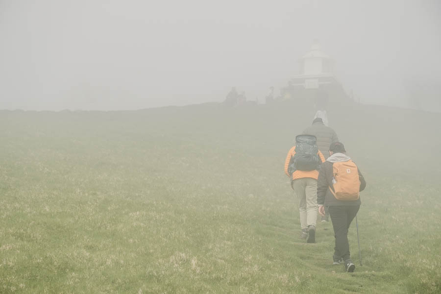 Trollanes wandeling naar Kallur Lighthouse Kalsoy Faeroer eilanden - Reislegende.nl