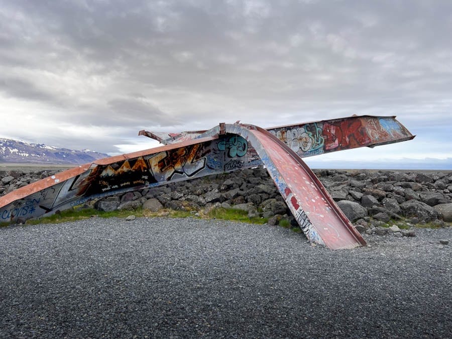 Skeidara Bridge Monument Gigjukvisl Skeidararsandur IJsland - Reislegende.nl