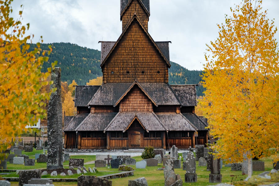 Heddal staafkerk Notodden Telemark in zuiden van Noorwegen - Reislegende.nl