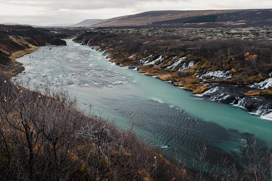 Hraunfossar Hvita rivier IJsland - Reislegende.nl