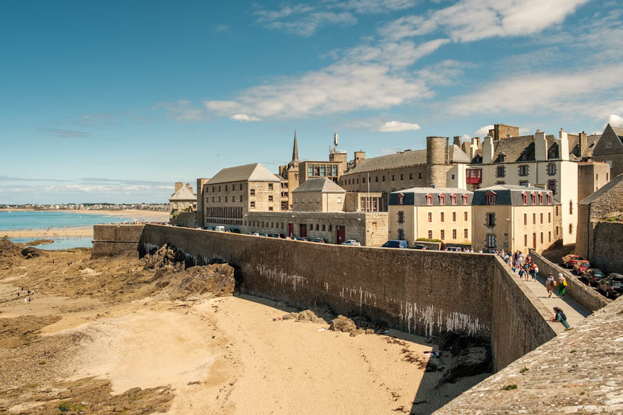 Ommuurde centrum van Saint-Malo bezienswaardigheden en tips Bretagne Frankrijk - Reislegende.nl