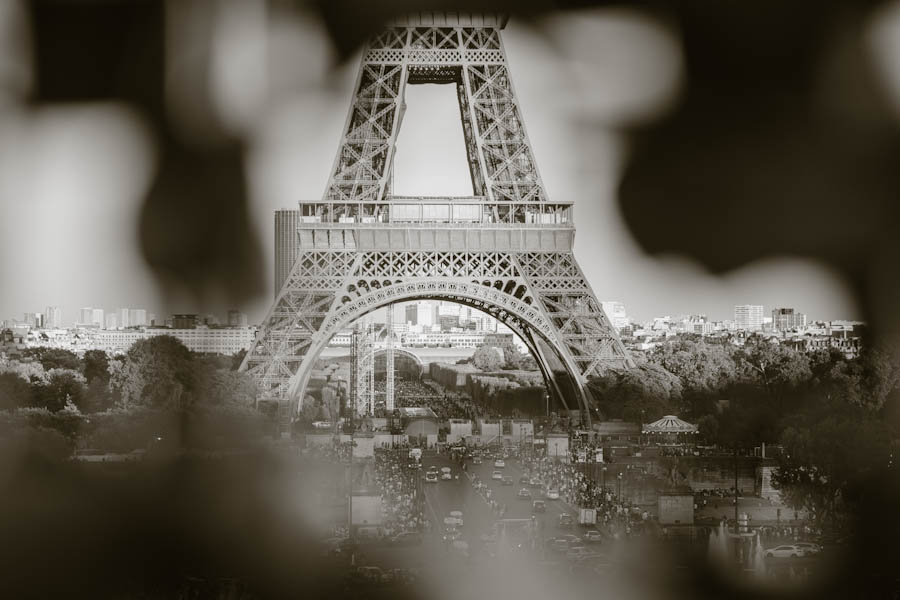 Eiffeltoren zwartwit fotografie tips Parijs fotograferen - Reislegende.nl