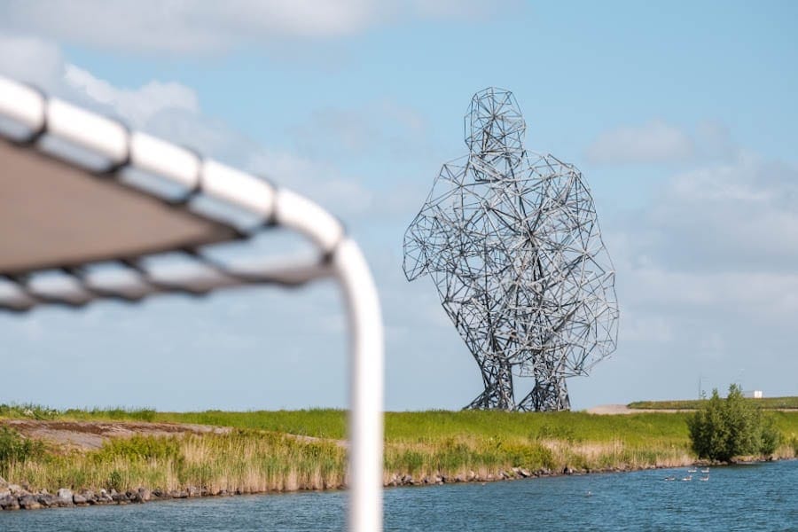 Lelystad Haven kunstwerk Exposure Antony Gormley - Reislegende.nl