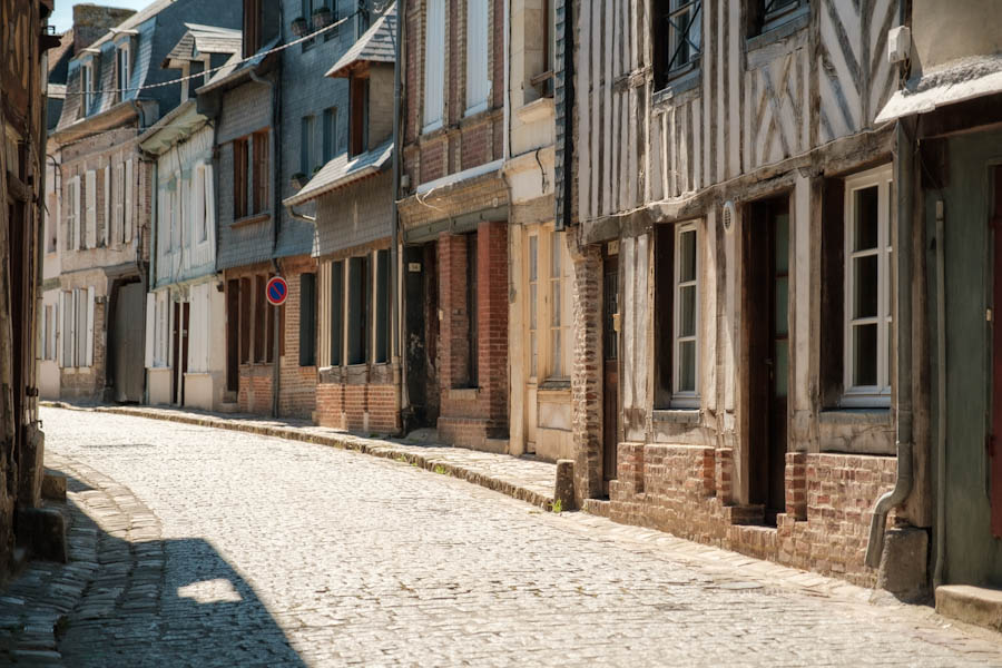 Leuke straatjes in Honfleur Normandie - Reislegende.nl