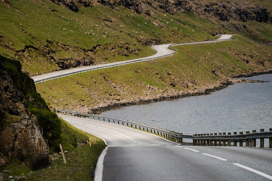 Funningsfjordur faeroer eilanden Eysturoy - Reislegende.nl