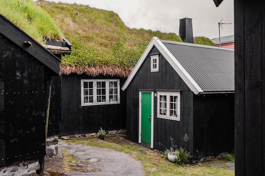 Oude stad Reyni Torshavn bezienswaardigheden faeroer eilanden - Reislegende.nl