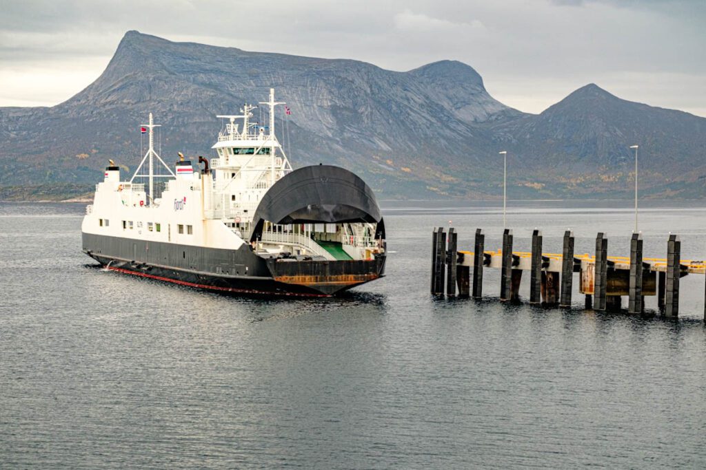 Hoe met de auto naar de Lofoten in Noorwegen tips - Reislegende.nl